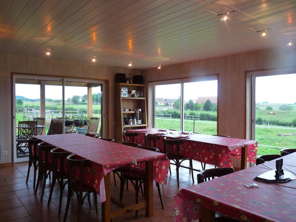Le Trot'In Chair Bed & Breakfast Martigny-le-Comte Екстериор снимка