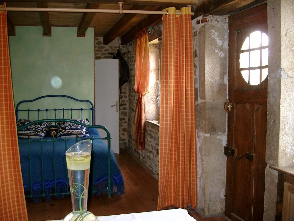 Le Trot'In Chair Bed & Breakfast Martigny-le-Comte Стая снимка