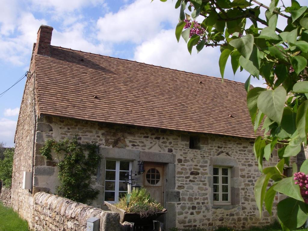 Le Trot'In Chair Bed & Breakfast Martigny-le-Comte Екстериор снимка